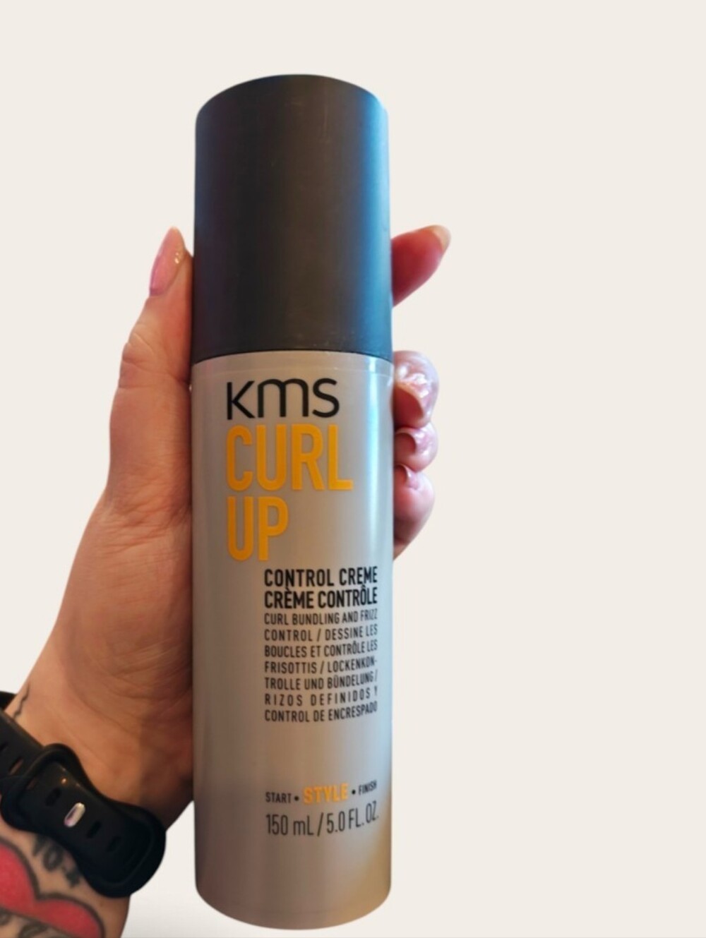 KMS Curl Up Control Creme Curl Defining Cream Frizz Control Styling Cream